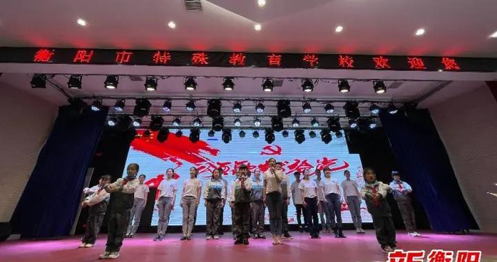 美称打击胡塞武装两枚反舰导弹